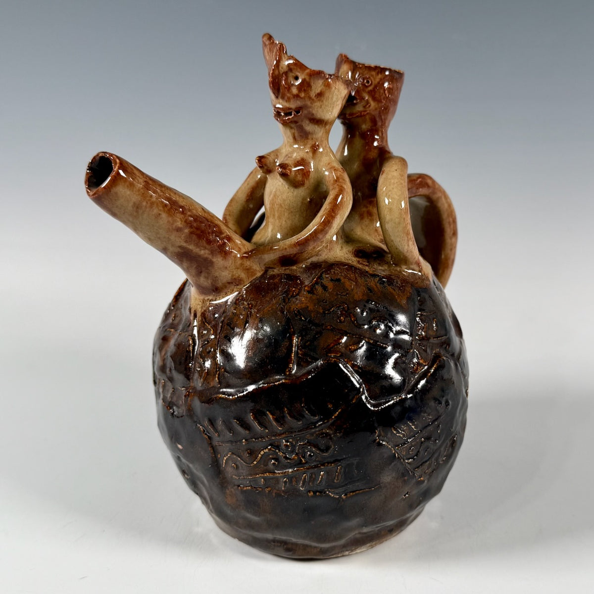 Louis Mendez teapot with figures
