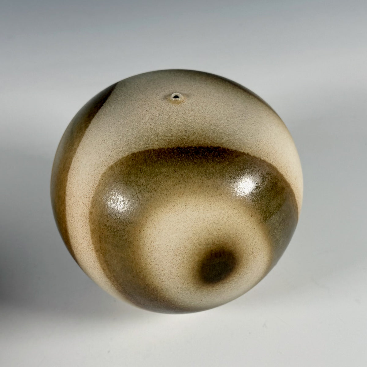Nicholas Bernard bottle form #2