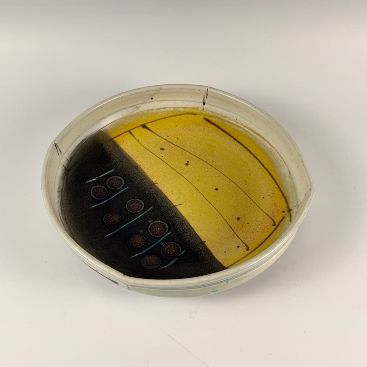 Delores Fortuna medium tray, 2 of 2