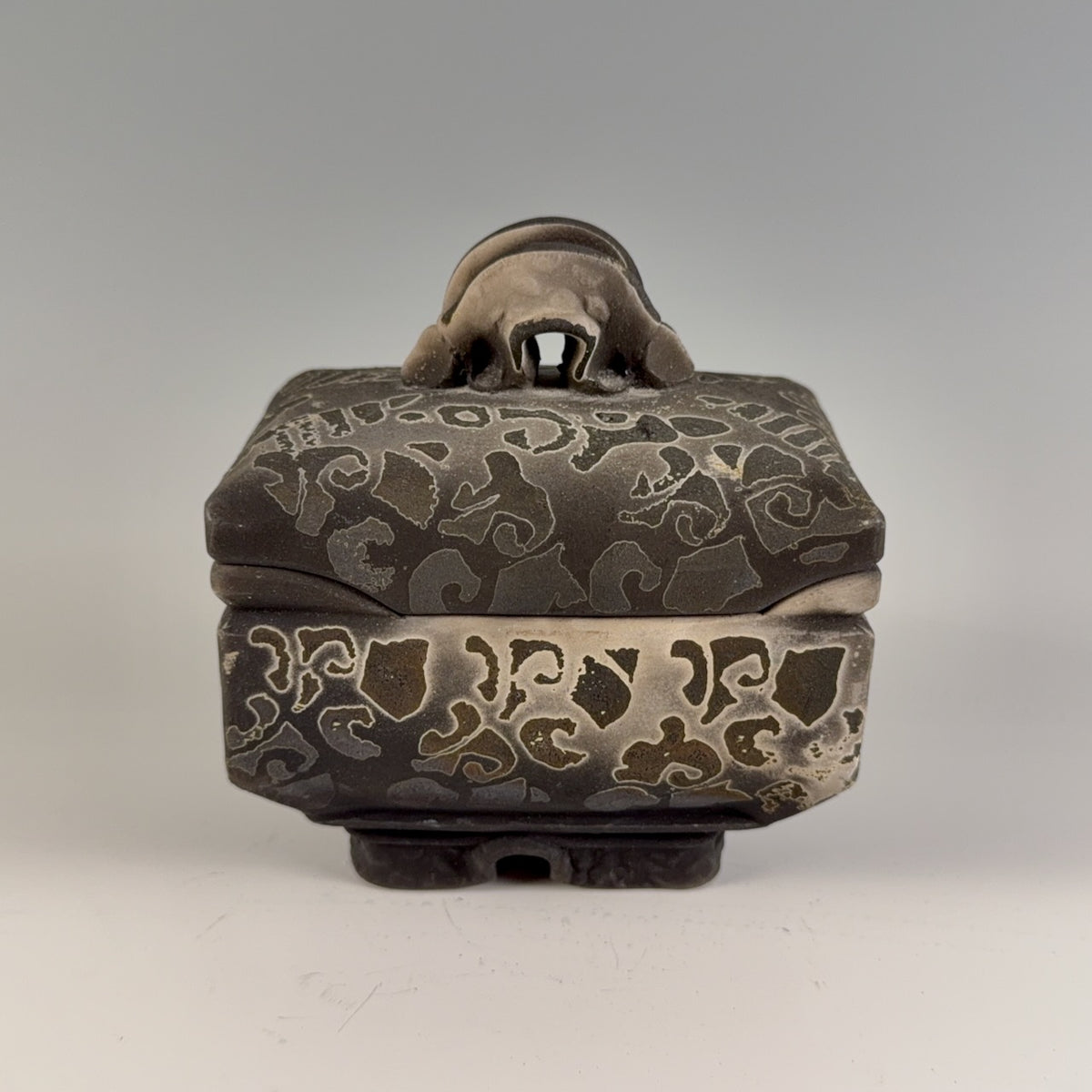 Scott Young lidded box