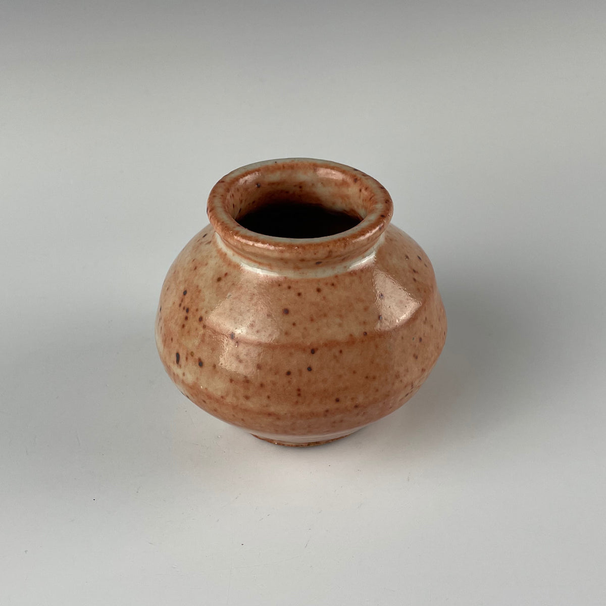 Warren MacKenzie bud vase